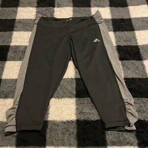 Adidas capri leggings